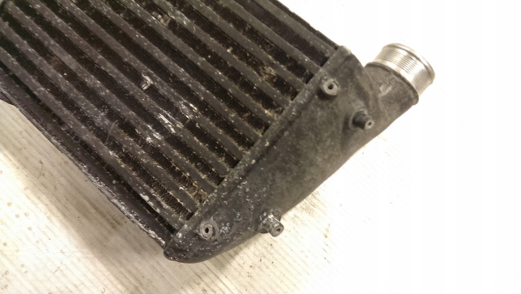 Radiator intercooler dreapta AUDI RS6 C6 07L145806A Product image