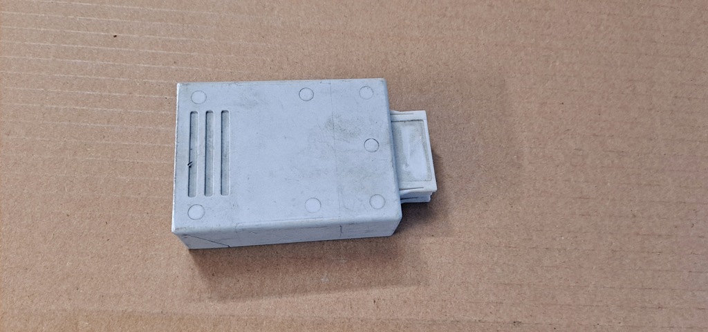 BMW E90 E91 E92 E93 MODUL CONTROLLER CÂRLIG 71606857227 Product image