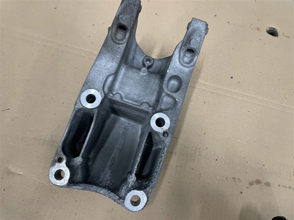 SUPORT ARBORE A2702230138 1.6 CGI BENZINA MERCEDES W176 W 176 A176 12-16R Product image