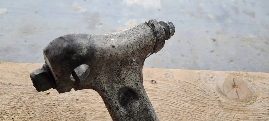 A5 8W Knuckle STÂNGA FAȚĂ STÂNGA 8W0407253F A4 B9 8W Product image