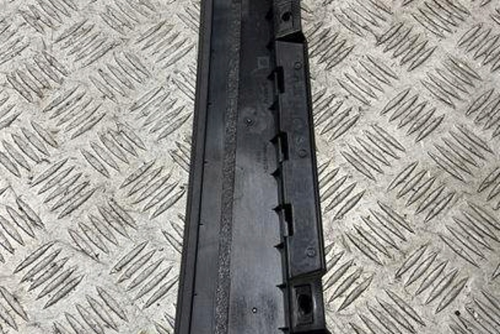 Banda ușă din spate dreapta Opel Astra K 39085712 1.4L Product image