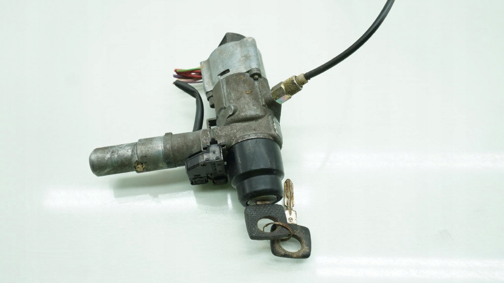 Comutator de aprindere Mercedes S124 W124 cu o taste de 3,0 b Automat Product image