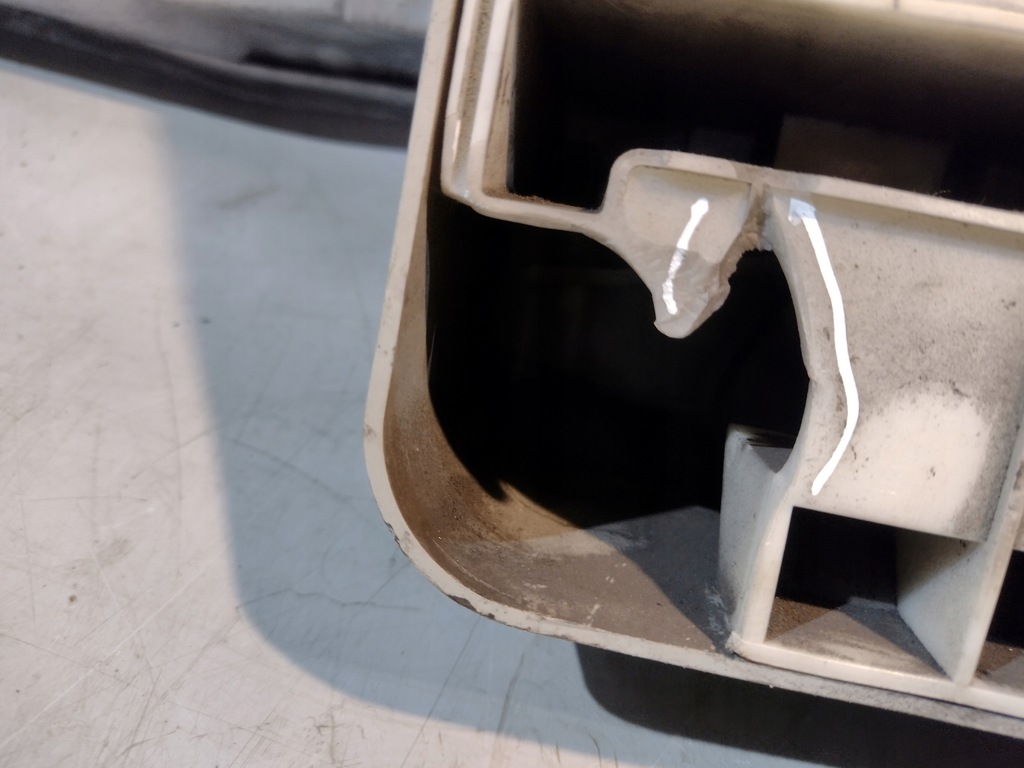 Panou aer conditionat parcare Volvo 20290787 Product image