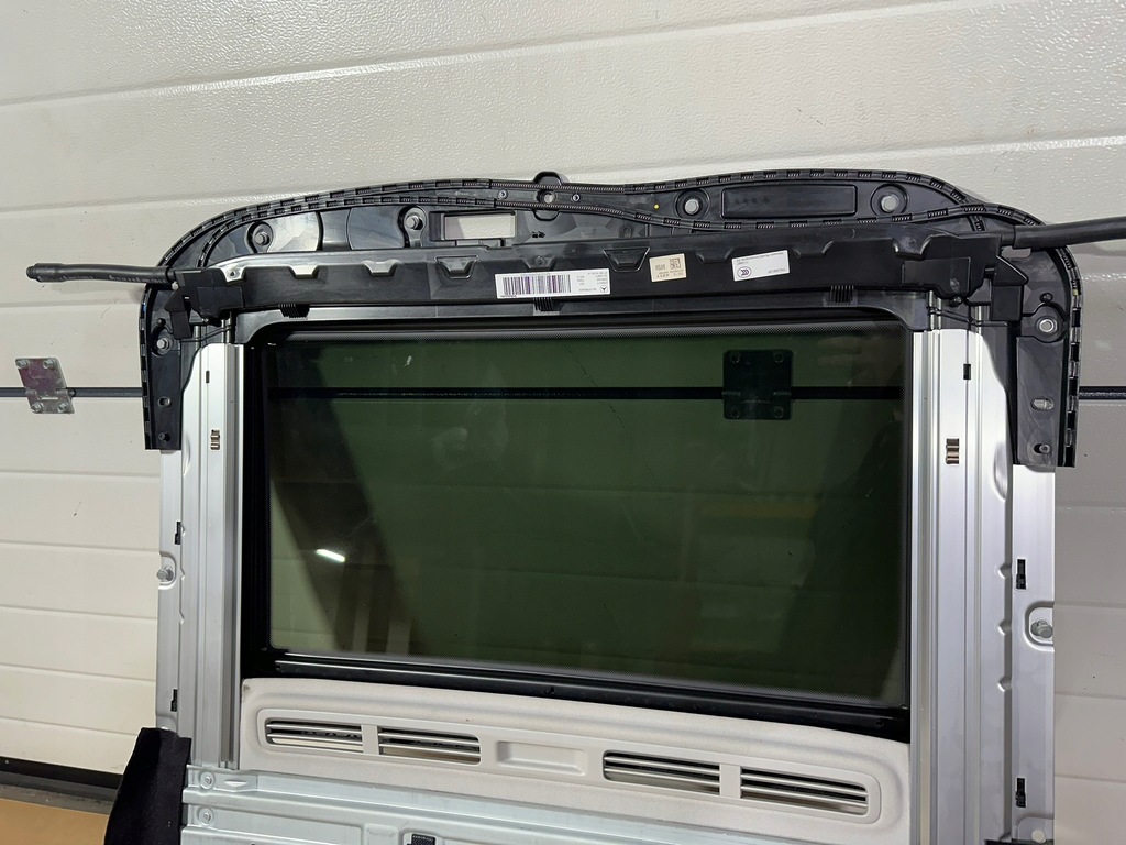 Trapă, trapă glisantă, fereastră Mercedes Clasa E W213 KM Kombi Product image
