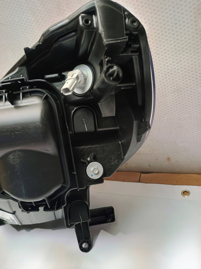 Renault Kangoo II III LIFT 13-20 LAMP FRONT LEGE 260102647R New Origin Product image