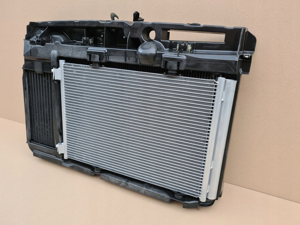 CUREA FATA VENTILATOR RADIATOR CITROEN DS3 1.2THP Product image