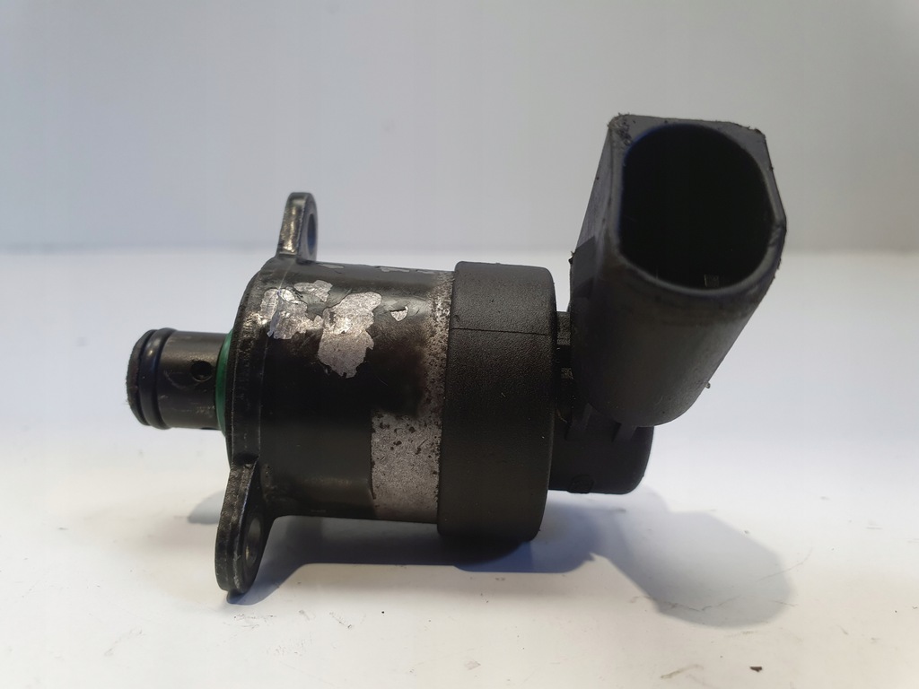 BMW E46 2.0 D SENSOR COMBUSTIBIL supapa 0928400494 Product image
