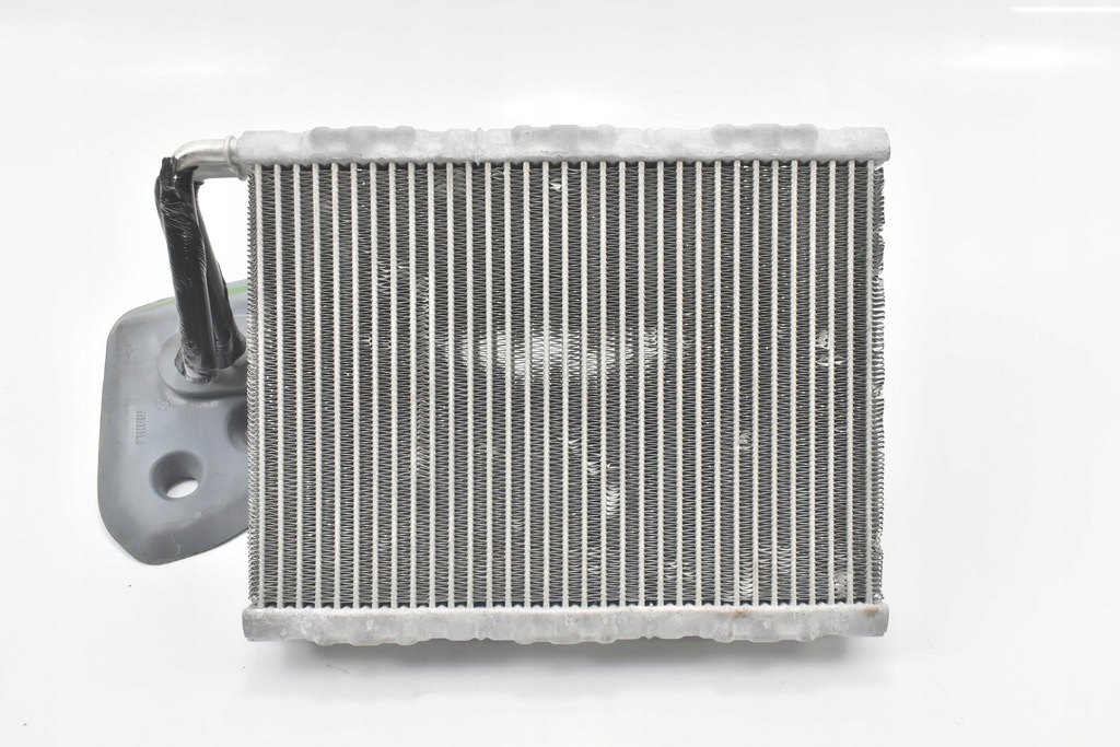 INCALZIRE AER CONDITIONAT EVAPORATOR 64119496922 BMW X5 G05 X6 G06 X7 G07 Product image