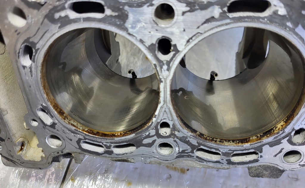 Cilindri si pistoane Suzuki GSXR GSX-R 1000 K7 K8 2007-2008 Product image