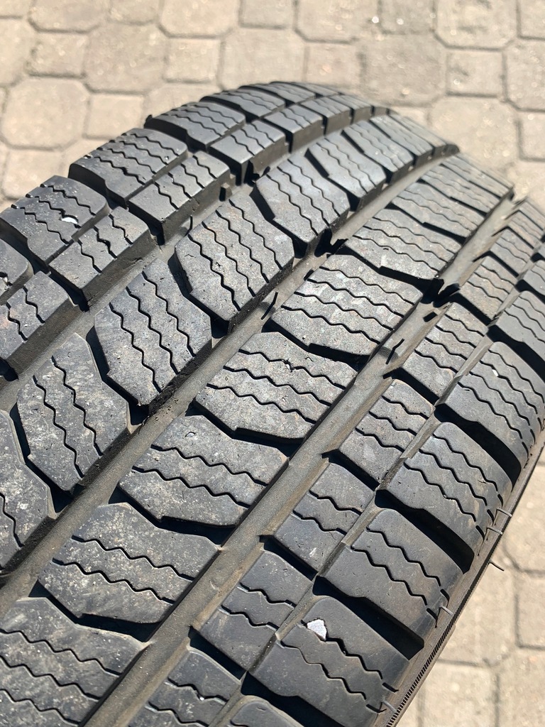 1buc BFGoodrich Activan Winter 215/65/15 C 8.6mm Product image