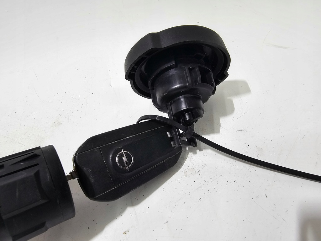 COMUTATOR DE Aprindere BUCUM DE UMPLEARE CARBURANT OPEL COMBO E 18- #6687 Product image