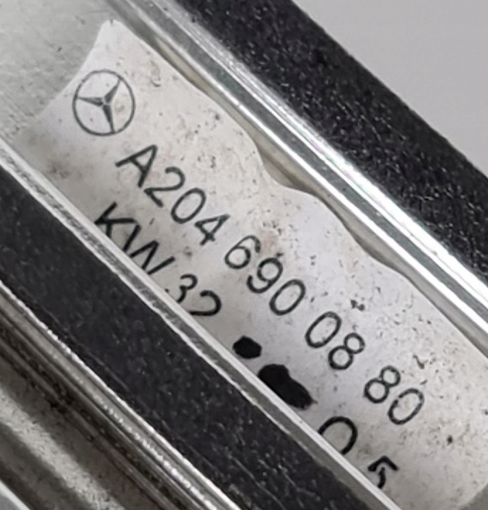 ORNAMENTE PENTRU ACOPERIȘ MERCEDES W204 A2046900780 Product image