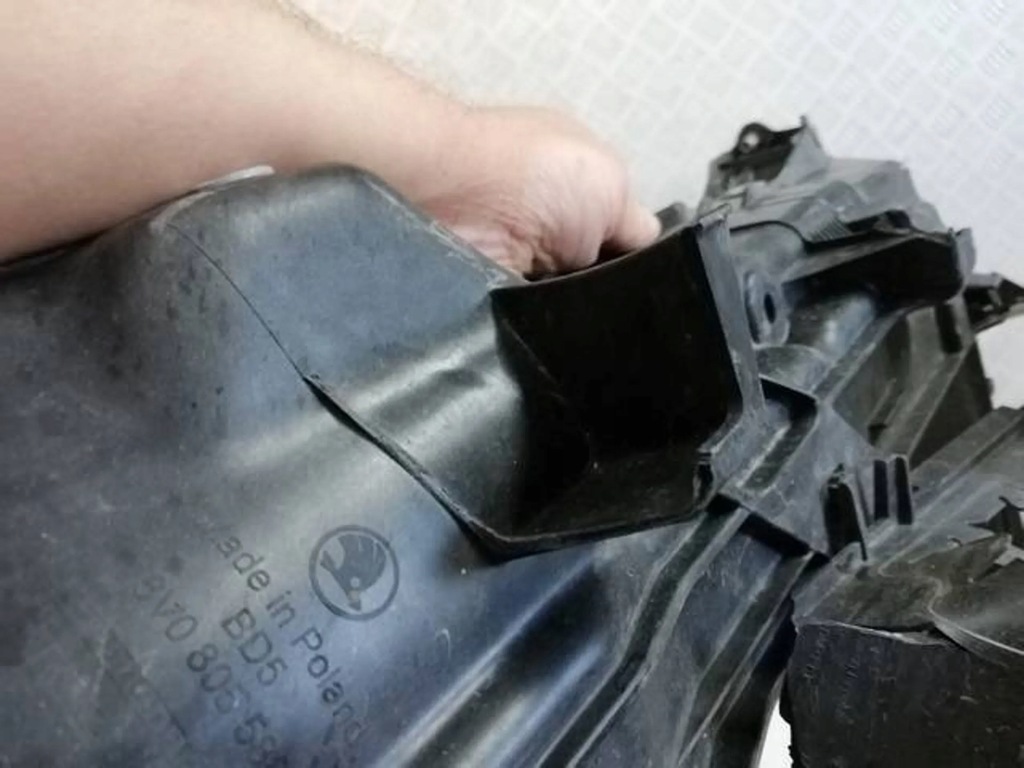 CC CÂREA FATA ARMATURA FATA FABIA III 6V0805588 Product image