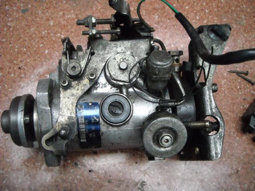 foarte bun. Ford ESCORT 1.8TD 90KM pompa de injectie 106.000
