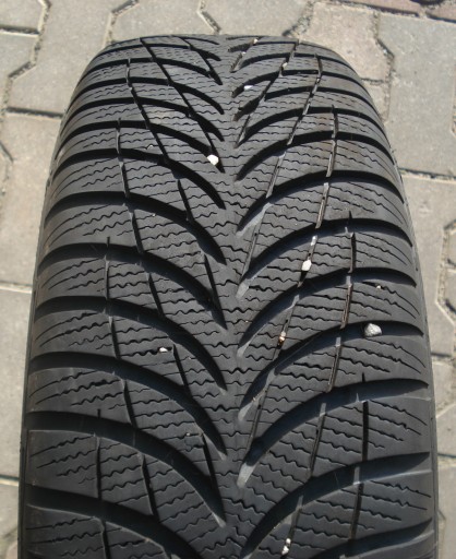 1 buc GOOD YEAR Ultra Grip 7+ 195/60/16 C 6.8mm