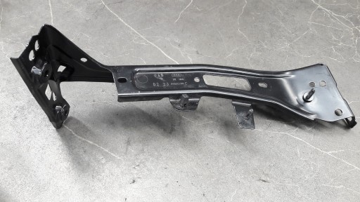 8W0821136C Audi A4 B9 8W Handle Support Bloter Fixarea dreaptă în față