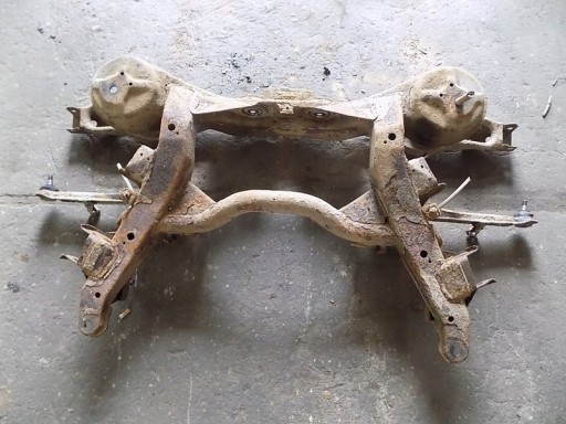 Pajero III 99-06 SUSPENSION LATERAL SPATE