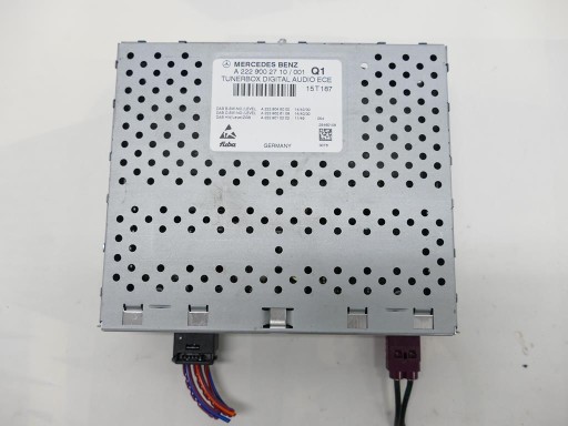 MERCEDES E W212 LIFT AMPLIFICATOR TUNER RADIO W222