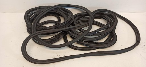 GARNITURILE SEAT ATECA GARNITURA USA CAPOTA FATA SPATE 575867367 575827705