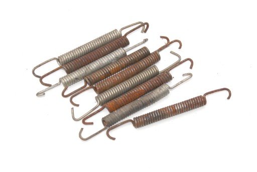 arcul superior al saboților de frână FIAT 126p FL 650