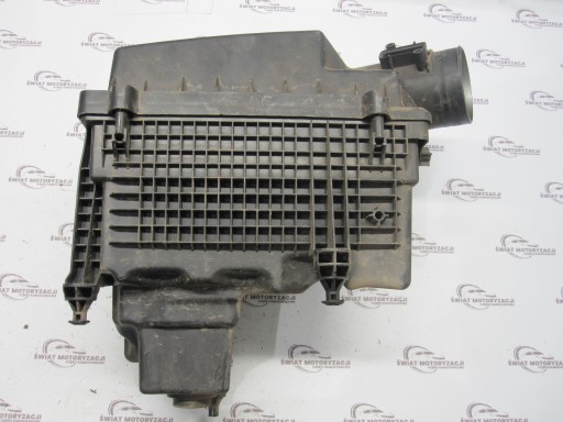 Land Rover Freelander II Carcasă de filtru de aer 6G92-9600