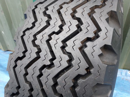 ANVELOPE GOODYEAR 9.00 9.00 - R 15 LT