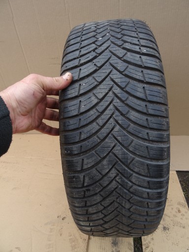 BFgoodrich g-GRIP 205/45R17 88v 7.0mm anul 2017