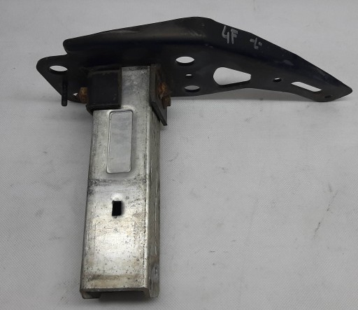 Audi A6 C6 Sifonare zona stanga Suport 4F0807133