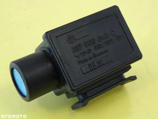 SENSOR TEMPERATURA AER ADMISIE VW PASSAT B3 037906040C NR50