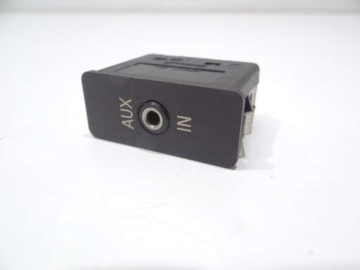 AUX BMW E87 E90 E92 OE 6930561 priză