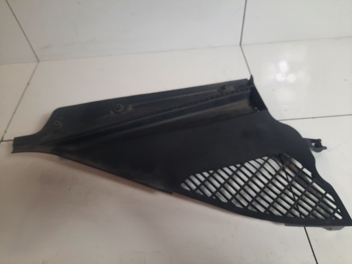 GEAM DREAPTA BMW F20 F21 9206484