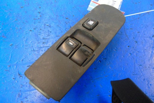 Mitsubishi Colt VI 1.3 12V 5D Comutator de sticlă 5D