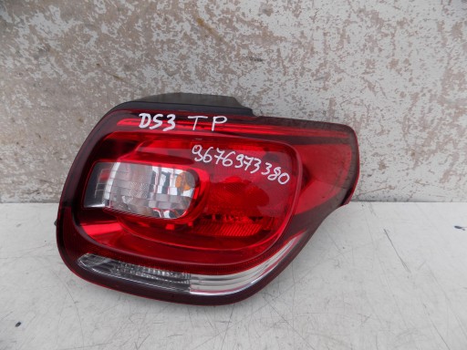 Lampă dreapta spate Citroen DS3 9676973380