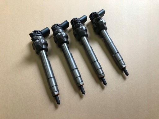 INJECTOR INJECTOARE BMW E84 E91 F10 F11 F02 F15 F25 2.0 3.0D 0445110617 KPL