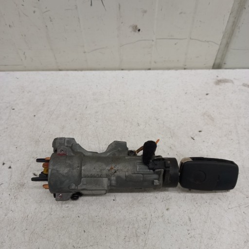 COMUTATOR DE Aprindere CU CHEIE VOLKSWAGEN NEW BEETLE 4B0905851C