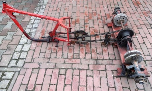 Design de remorcă cu cadru de motocicletă pentru tricicletă