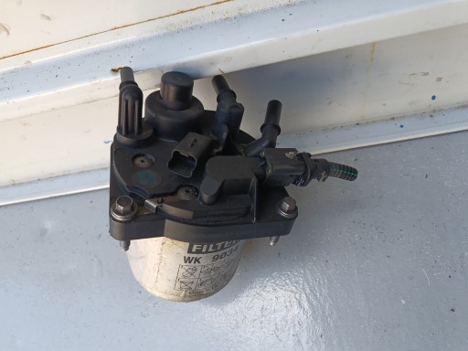 Peugeot T9 Citroen C4 II 1.6 2.0 Carcasă cu filtru de combustibil 9809757980