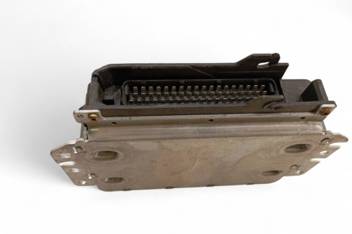 ECU Saab 9-5 (YS3E) 4239646 1998 Unitatea de control a motorului