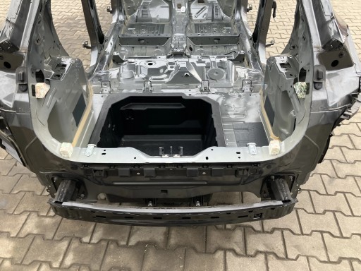 CARCASA ROȚĂ CREAȚĂ SPATE FORD PUMA II MK2 19- MAGNETIC QL
