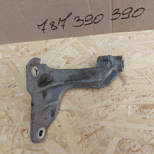 RENAULT CLIO V 5 1.0 TCE MONTARE SUPPORT STICLA DREAPTA 548502436R