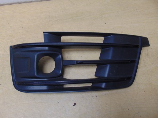GRILĂ ÎN BARĂ ȘTANGA AUDI Q7 4M S-LINE LIFT 4M0807681E