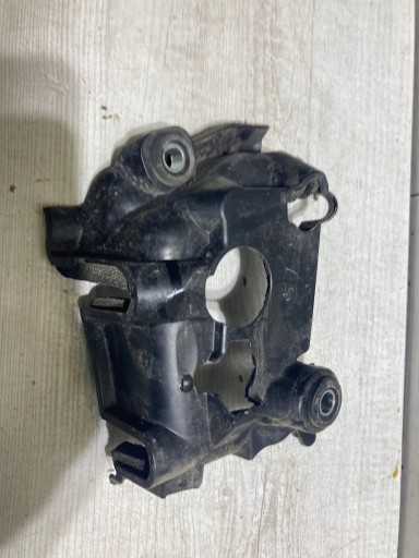 Capac pompa 1.5 hibrid Toyota Yaris III lift 18 ani