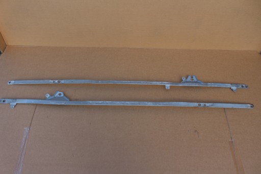 AUDI A5 8T LIFT ȘASIU ÎNTARIRE DREAPTA 8T8505476B