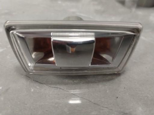 SEMNALIZARE DREAPTA ASTRA H CORSA D/E INSIGNIA ZAFIRA MERIVA B GM 13497990