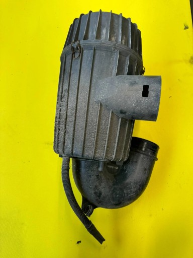 CARCASA FILTRU AER IVECO DAILY 2.3 HPT 504154698