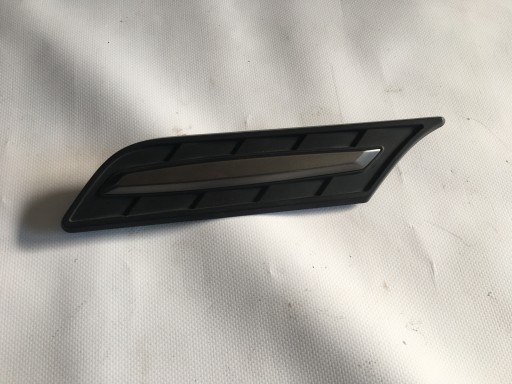 Suzuki Vitara III 15- Fâșie decorativă a Fenderului Front