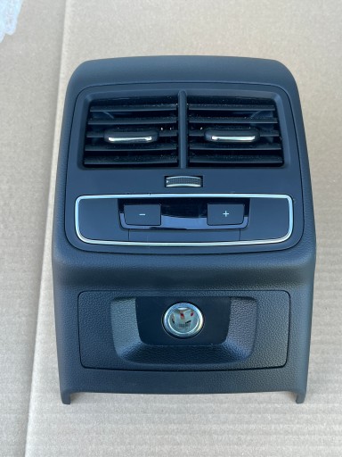 Coperta tunelului central Audi A4 B9 LIFT 8W0864376 / 8W0819203B