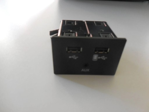 AUDI A6 A7 PRISA AUX CONECTOR 4G 4G0035736