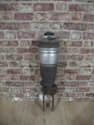 AMORTIZOR PNEUMATIC FATA DREAPTA 7L8616040D AUDI Q7 2005/2015 AN