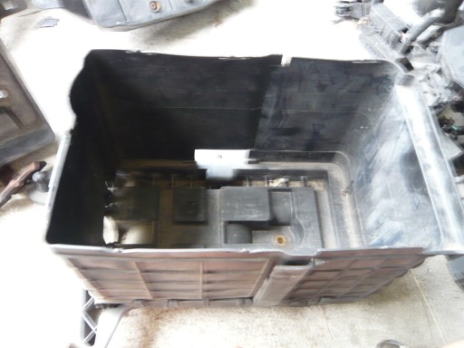 Baza bateriei 1K0915333B VW Audi Seat Skoda